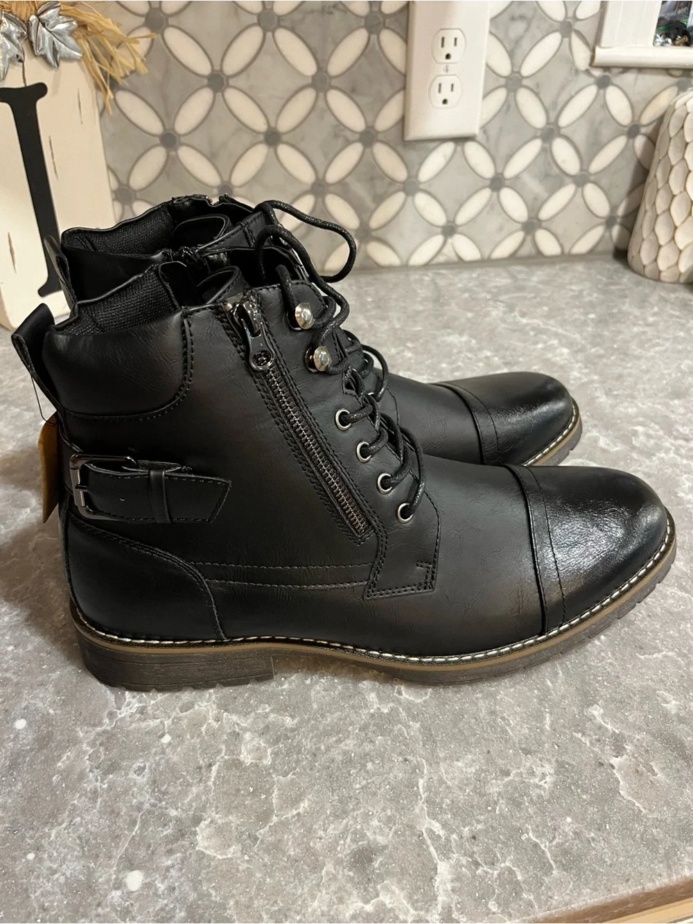Vostey Men’s Black Boots Size 13 – New with Tags